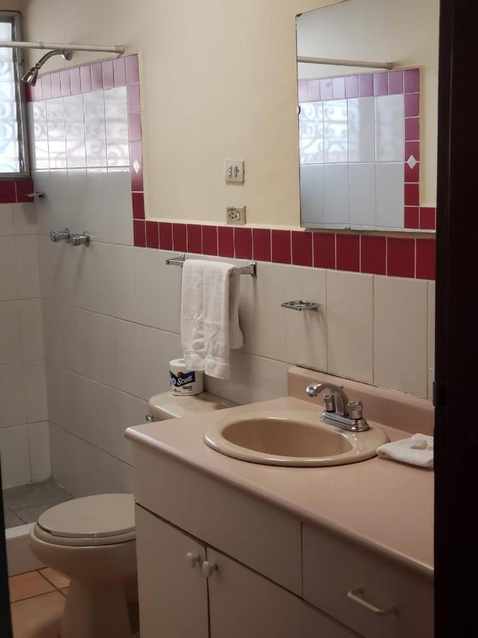 Hotel Alsacia テグシガルパ エクステリア 写真